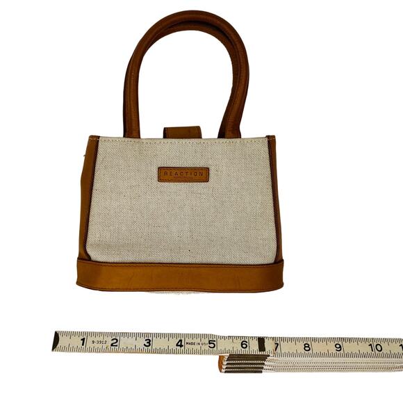 Reaction Kenneth Cole Mini Purse Beige Canvas Leather Trim - Picture 2 of 13